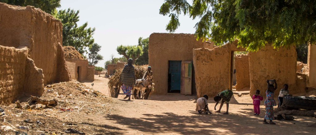 Street scene in Segou-Koro