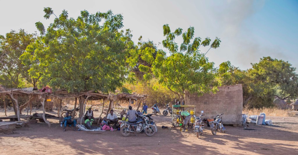 Moto-taxis waiting for a job